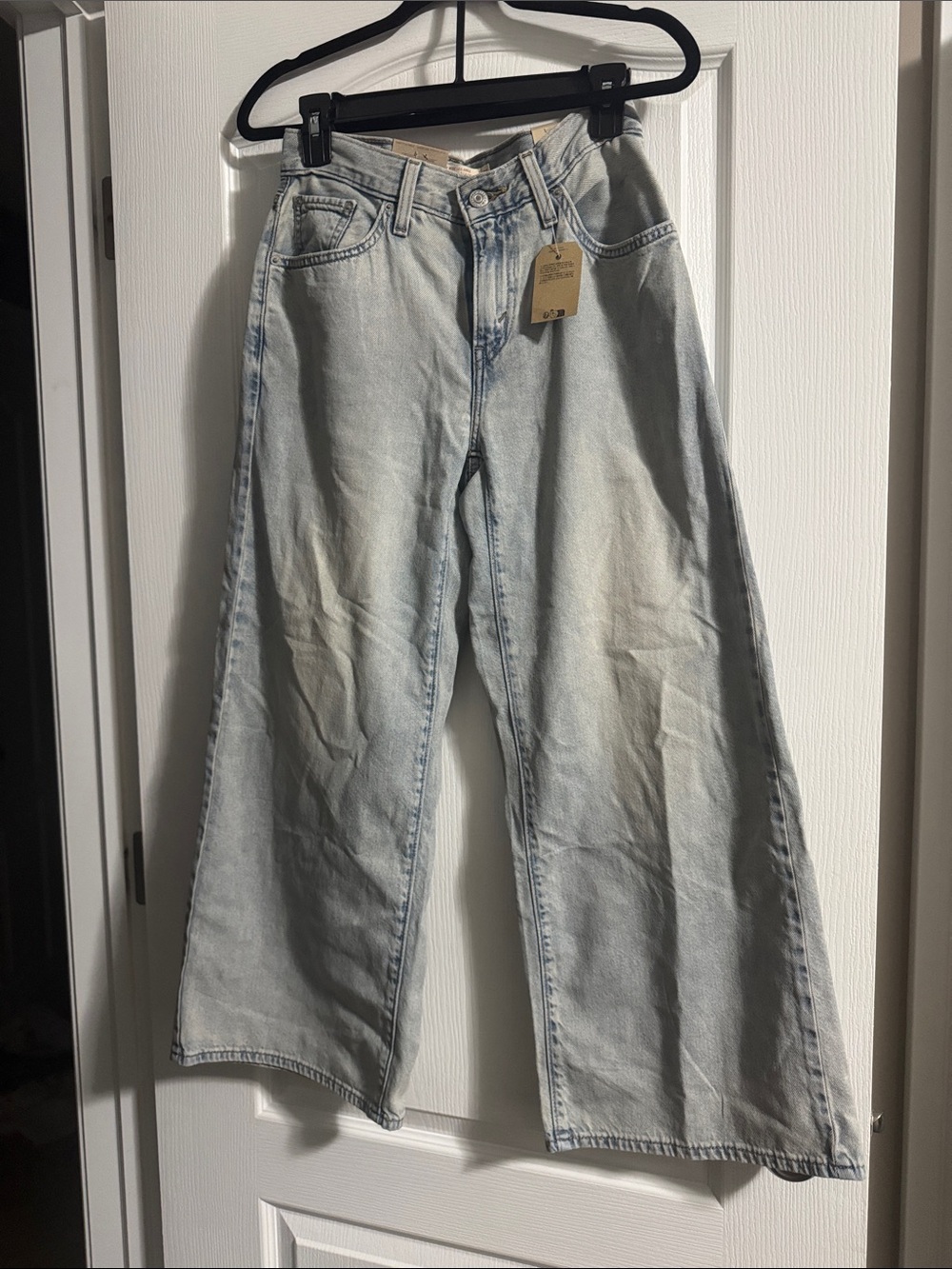 NWT Levi's Middy Wide Leg Ankle Women’s Jeans